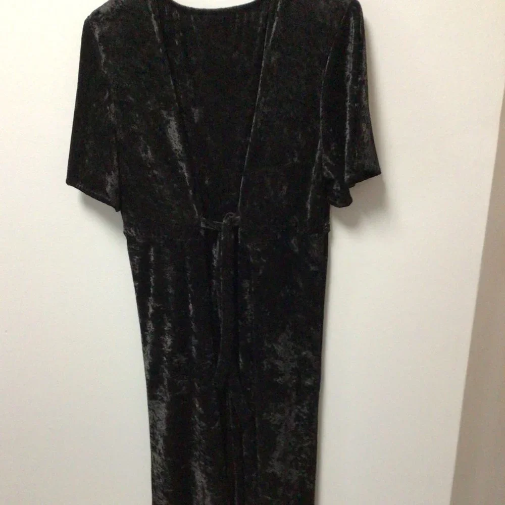Molly Malloy Evening - Black velvety evening gown - Picture 5 of 12